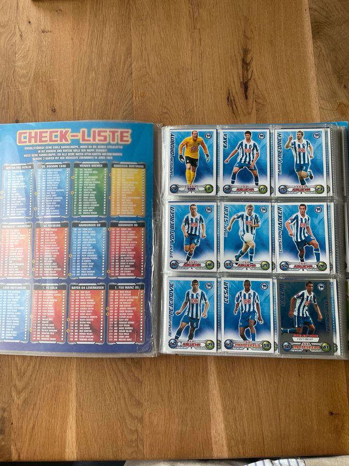 Match Attax 09/10 Sammelmappe (fast komplett) in Leipzig