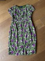 Boden Kleid grün mit Blumen Gr.14L/40 Marburg - Wehrda Vorschau