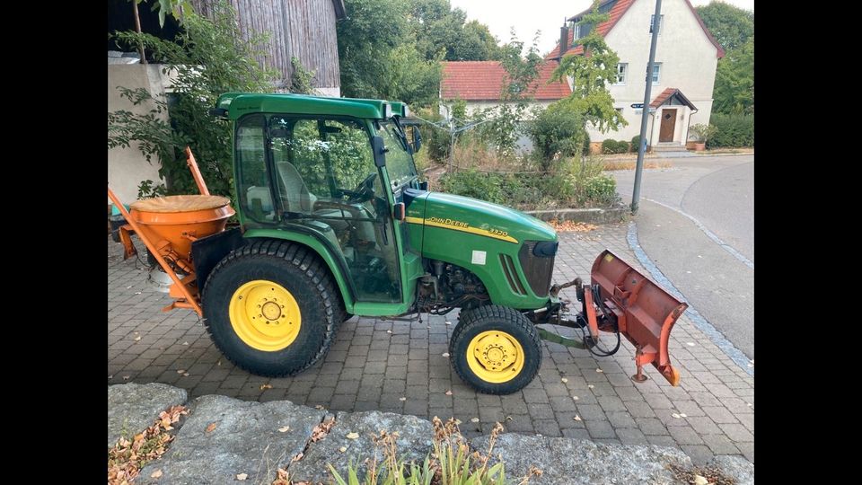 John Deere 3320 Traktor Allrad Schild Salzstreuer Winterdienst in Ilshofen