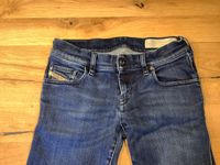 Diesel Jeans Grupee Rs Super Slim Skinny Low Waist, W27 Nordrhein-Westfalen - Remscheid Vorschau