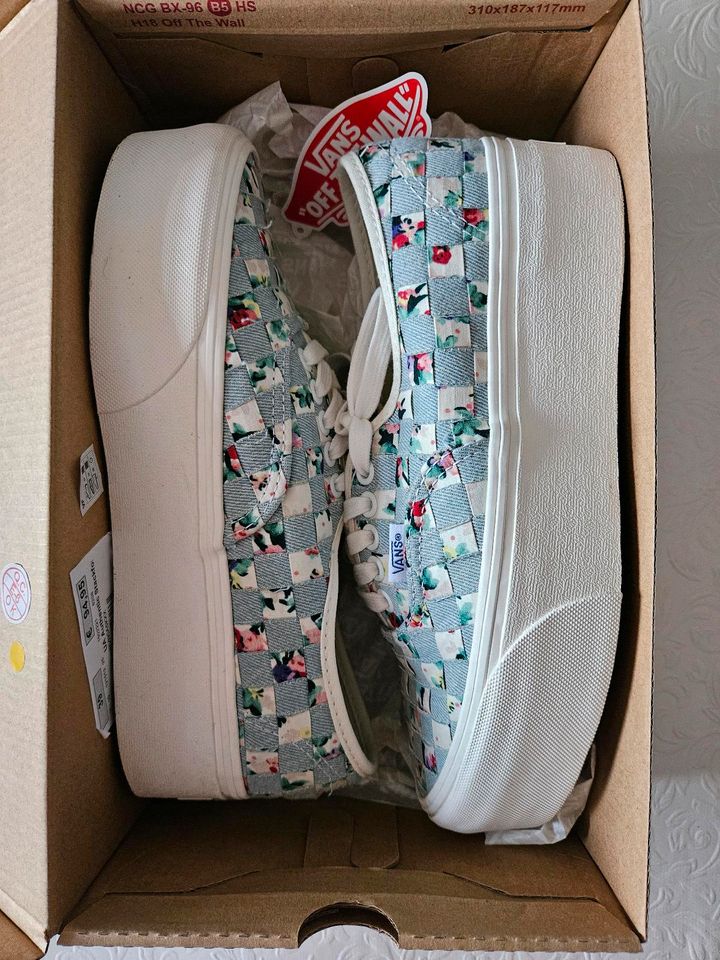 Vans UA Authentic Stackfo Neu in Saarbrücken