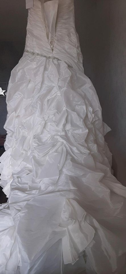 Brautkleid Hochzeitskleid Festkleid Hochzeit Feier in Berlin