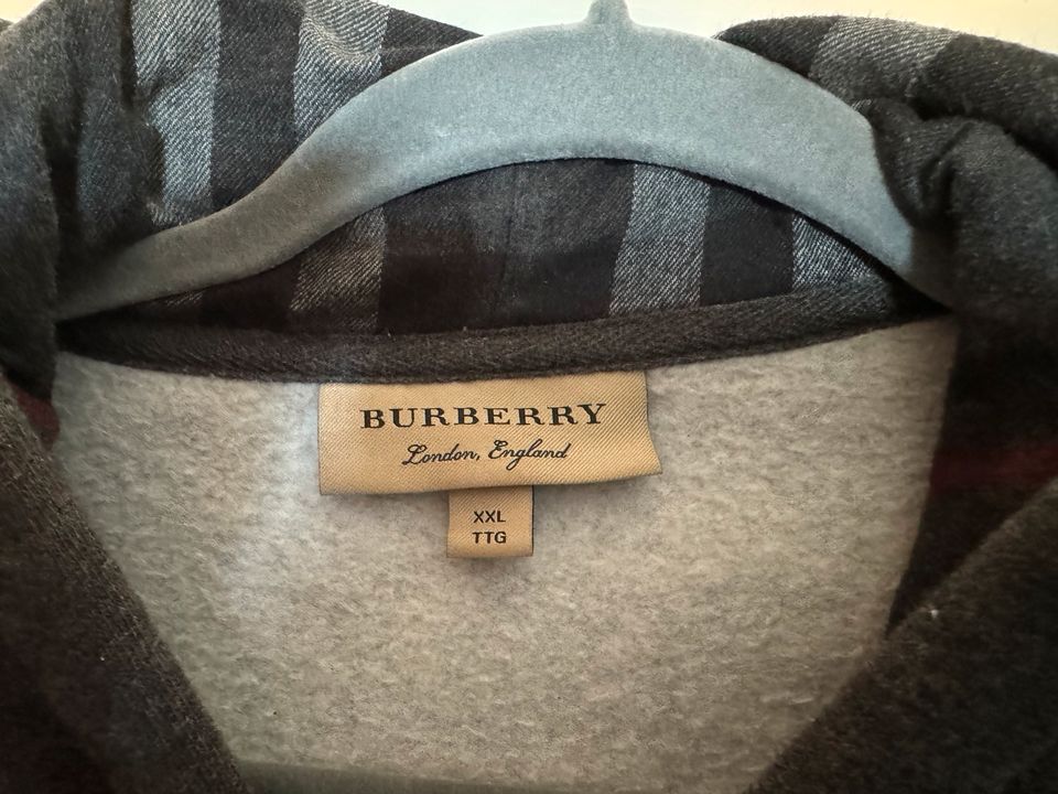 Burberry Zipper in XXL Dunkelgrau in Dresden