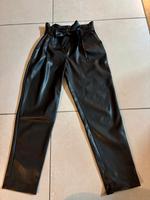 Kunstlederhose von Only in Gr. S neuwertig schwarz Bayern - Scheßlitz Vorschau