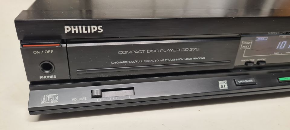 Philips CD-373 schwarz in Bruchköbel