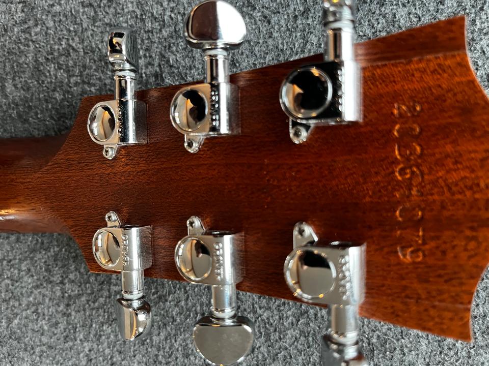 Gibson G-45 Natural mit K&K Pure Mini (Pure Western Mini) Pickup in Berlin