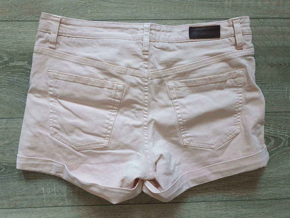 Shorts Hose Damen Gr. 40 in Garbsen