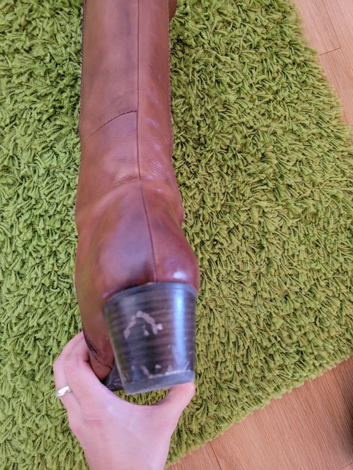 Leder-Stiefel von Tamaris Größe 41 in Überlingen