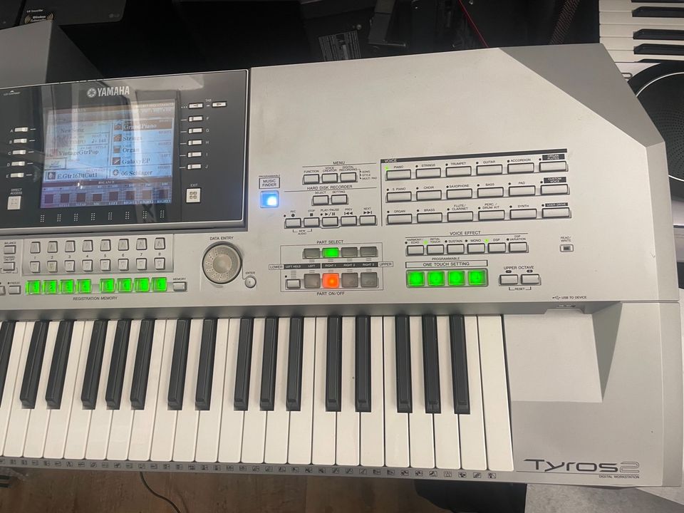 Yamaha tyros 2 mit festplatte und 64 mb ram in Berlin