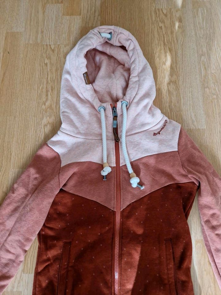 XS ❤️ NEU! UNgetragen! Ragwear Sweatjacke Hoodie in Dresden