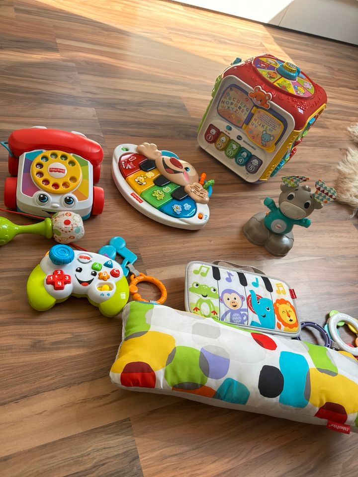 Fisher Price Spielzeuge in Dettingen unter Teck