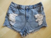 Jeansshorts im Used Look von Missguided - High Waist Berlin - Neukölln Vorschau