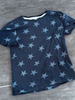 T-Shirt Sterne H&M Gr. 134 Hessen - Fernwald Vorschau