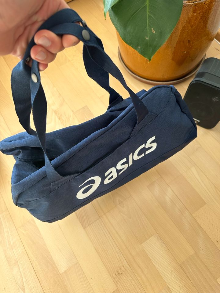 ASICS Sport Bag / Peacot (S) Unisex in Berlin