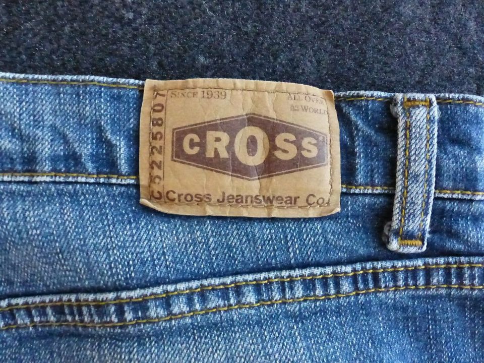 Cross Jeans W:32 L:32 in Scholen