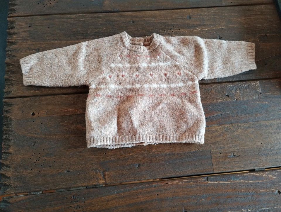 Strickpullover beige Gr. 62 von Zara in Aichach