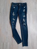 Hollister Mid Rise Super Skinny Ripped Jeans W25 Köln - Rodenkirchen Vorschau