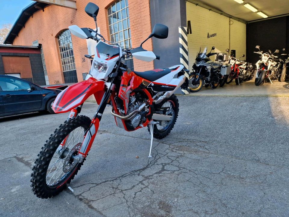 SWM SM RS 500 R ENDURO/MOTOCROSS EU5 CBS SOFORT ANGEBOT NEU in Wermelskirchen