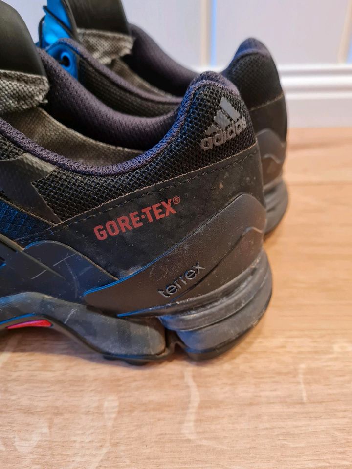 Wanderschuhe Schuhe Adidas Gore TeX Gr 38 in Dillingen (Saar)