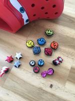 Original crocs jibbitz Set aus meiner Sammlung, 15 Stück Schwerin - Altstadt Vorschau