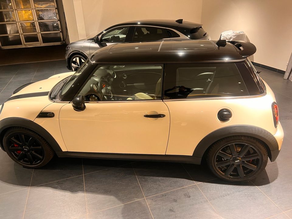 Mini John Cooper Works R56 211PS Tausch möglich in Stuttgart