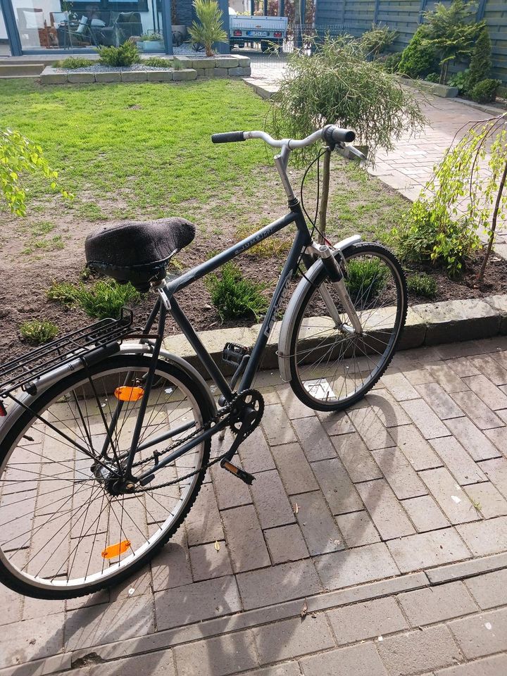 Fahrrad 28 zoll zu verkaufen in Essen (Oldenburg)