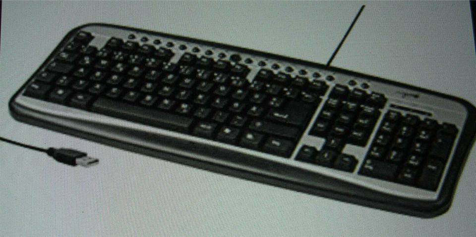 Multimedia Tastatur mit Sondertasten Messemodell in Stelle