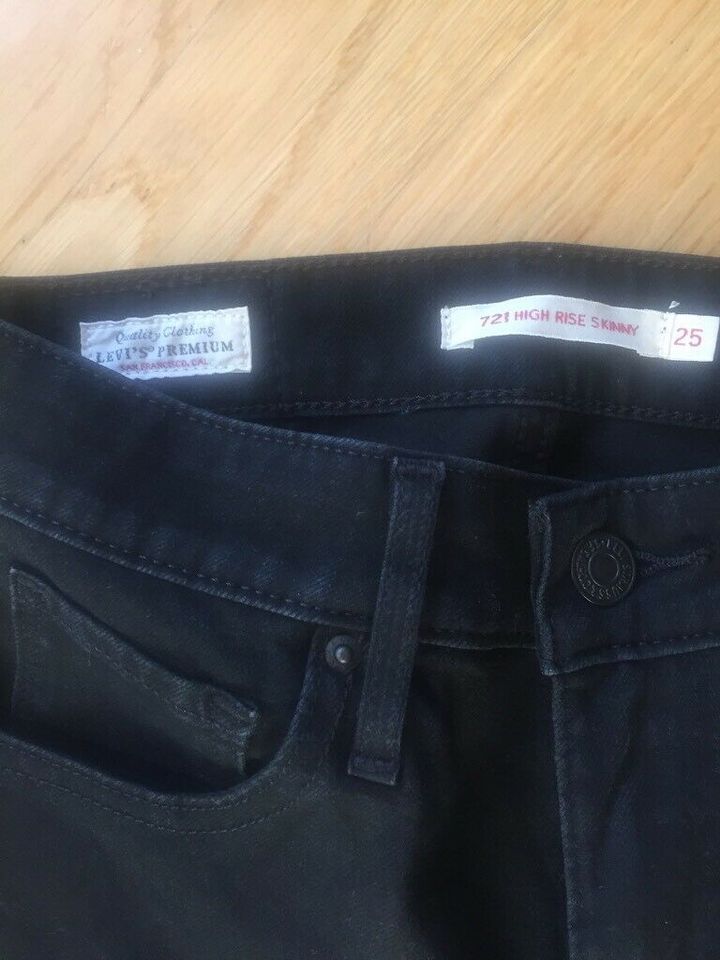 Jeans von Levi's Premium Skinny 25 in Wedel