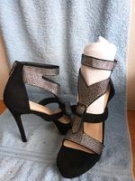 High Heel schwarz gr 41/42 Leipzig - Altlindenau Vorschau