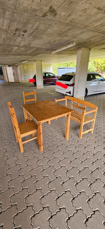 Tisch mit Stühle Holz in Straubing