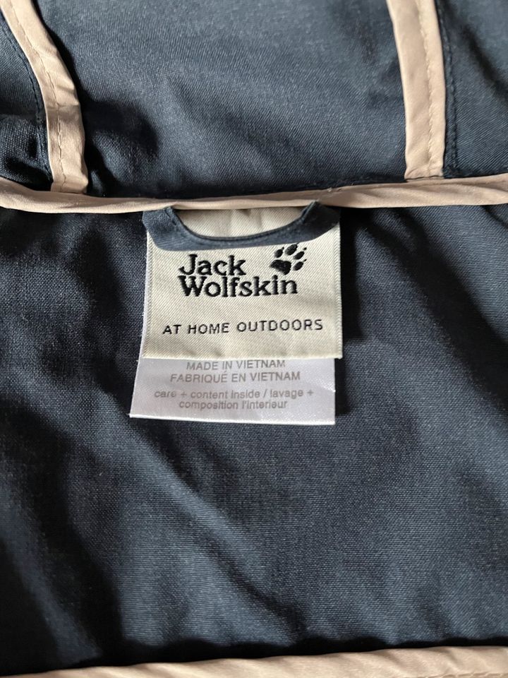 Jack Wolfskin Damenjacke Windjacke Regenjacke Gr. M blau in Bad Staffelstein