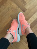 Nike roshe run 36,5 Neuhausen-Nymphenburg - Neuhausen Vorschau