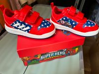 adidas Super hero sneaker Kinderschuhe Nordrhein-Westfalen - Lemgo Vorschau