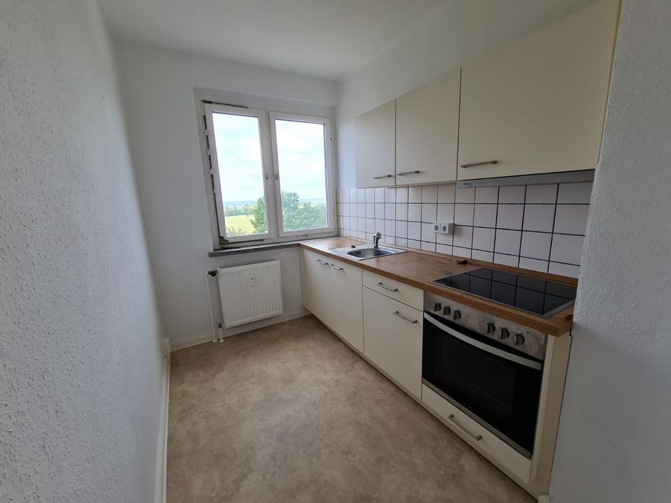 Gut aufgeteilte 3-Raum-Wohnung mit Balkon inkl. EBK in Rehmsdorf zu vermieten! in Elsteraue