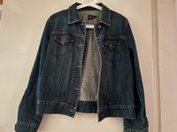 Jeansjacke Damen GAP M Wandsbek - Hamburg Wellingsbüttel Vorschau