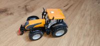 Siku Farmer Valtra Orange 1:32 Traktor Kommunal Modell Bayern - Hauzenberg Vorschau