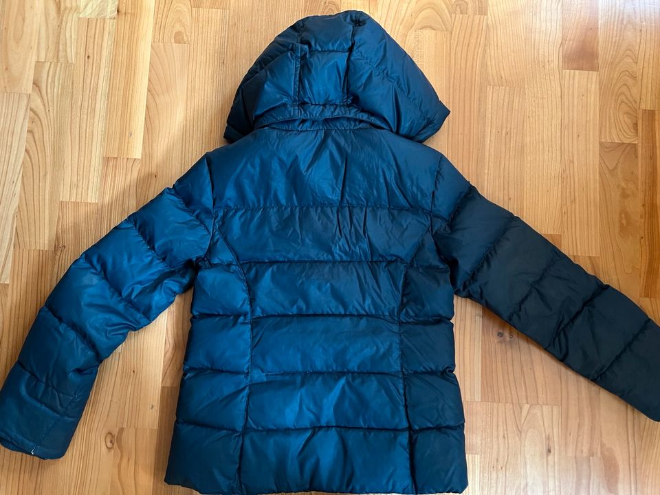 Tommy Hilfiger Daunenjacke Kinderjacke Jacke Gr. 140 dunkelblau in Wuppertal