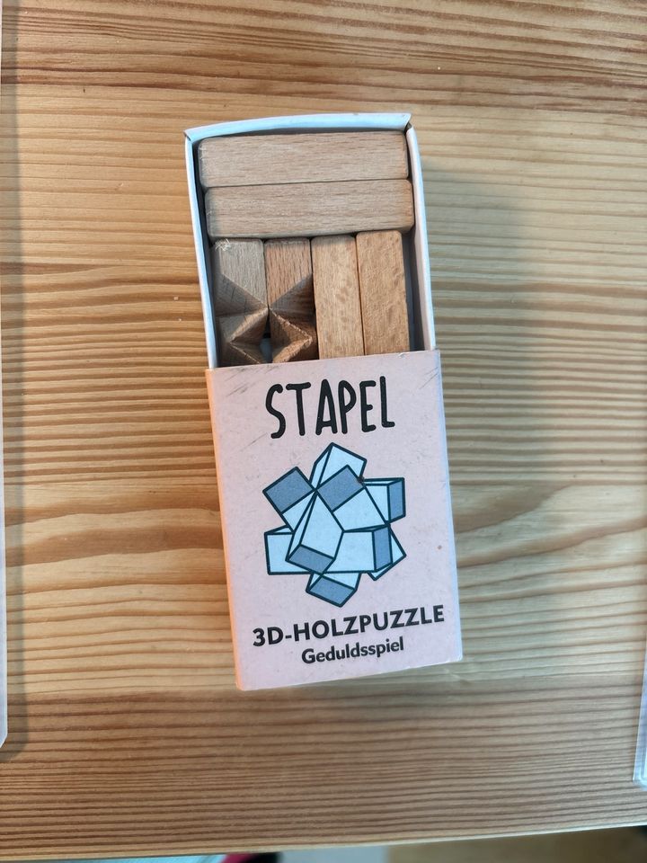 Stapel 3D Holzpuzzle, Geduldsspiel in Frankfurt am Main