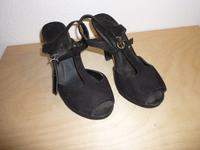 1 Paar Hohe Sandalen schwarz Velours  Gr. 36 - Ballschuhe Nordrhein-Westfalen - Gummersbach Vorschau