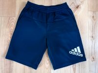 Adidas kurze Sporthose Gr. 152 dunkelblau Lützen - Lützen Dehlitz Vorschau