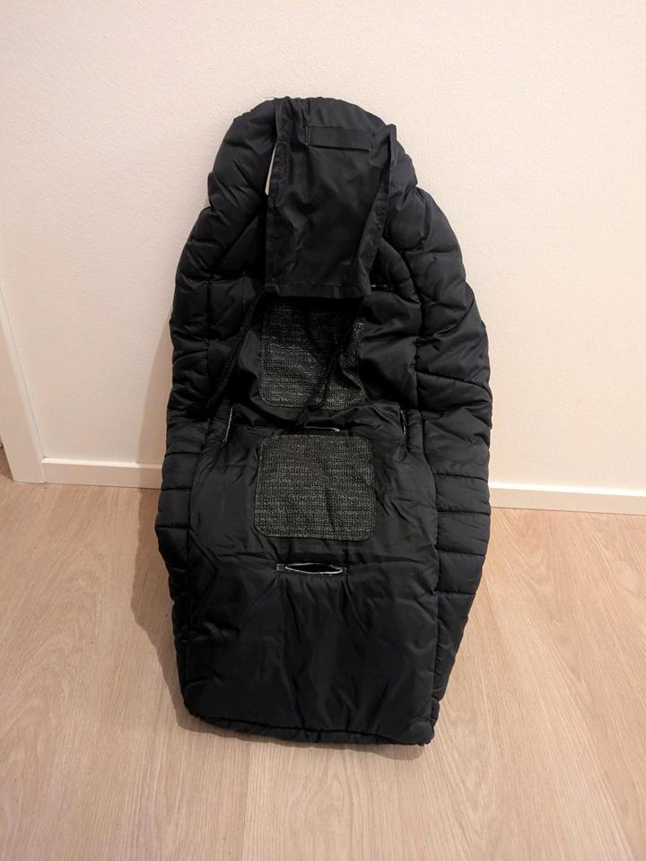 Fußsack Teddy von Odenwälder Babynest ( Buggy Wanne schwarz ) in Berlin