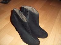 Tamaris Stiefeletten Gr. 40 Farbe schwarz Zustand sehr gut Kreis Pinneberg - Schenefeld Vorschau