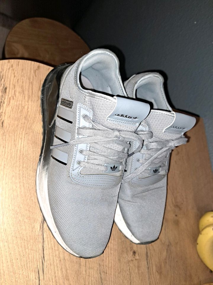 Adidas Schuhe Gr.42 in Essen