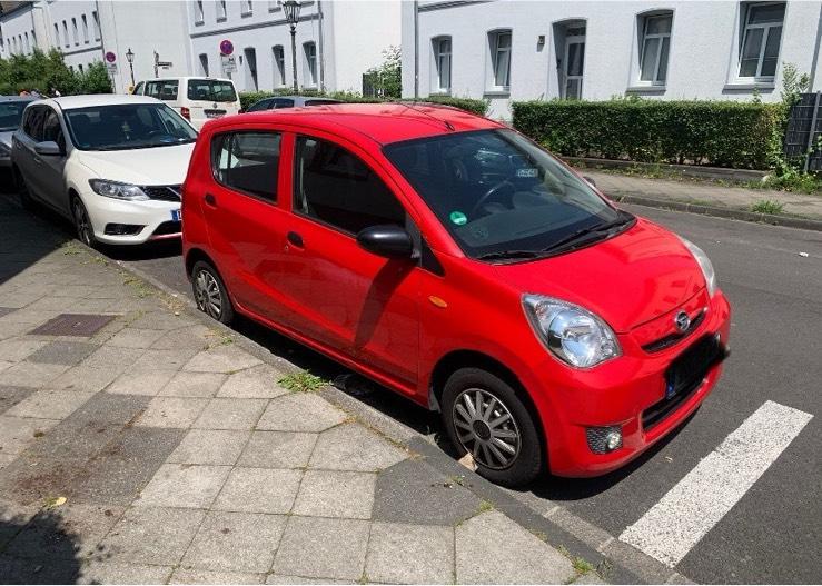 Abbildung des Autos Daihatsu Curie 1,0 Benzi…