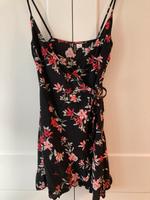 Kleid von H&M, Gr. 34 Bayern - Bad Grönenbach Vorschau