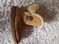UGG Boots Gr.39 Stiefeletten Boots Hessen - Neuberg Vorschau