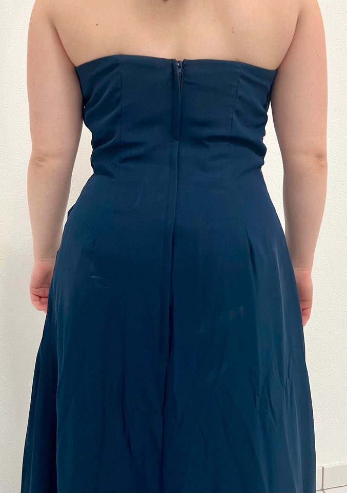 Abendkleid dunkelblau von Dress First in Kaufbeuren