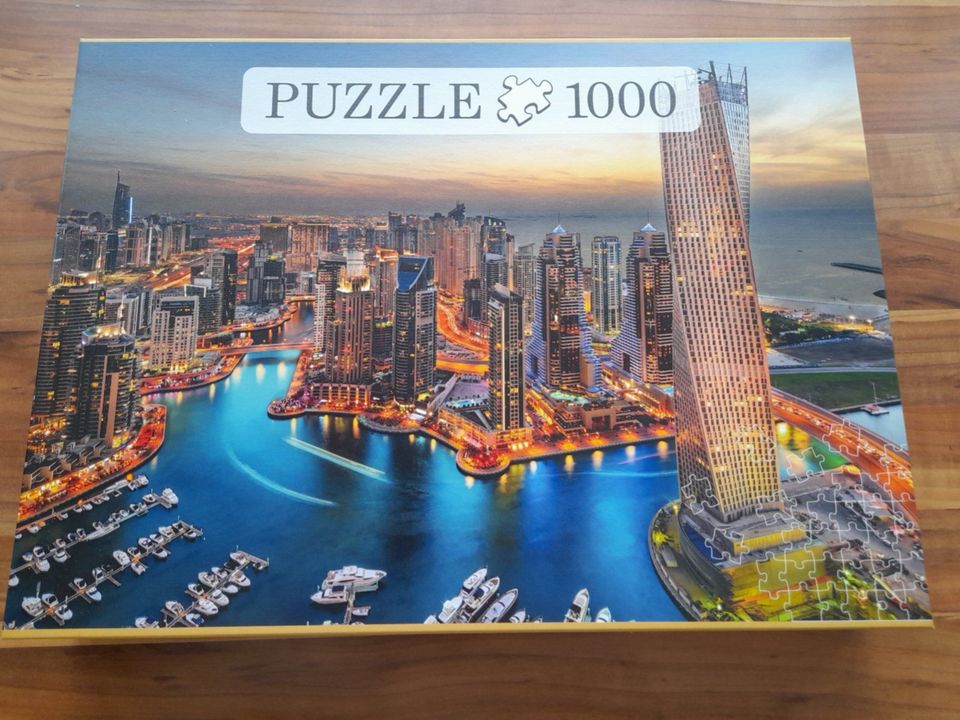 Puzzle 1000 Teile " Dubai bei Nacht " in Escheburg