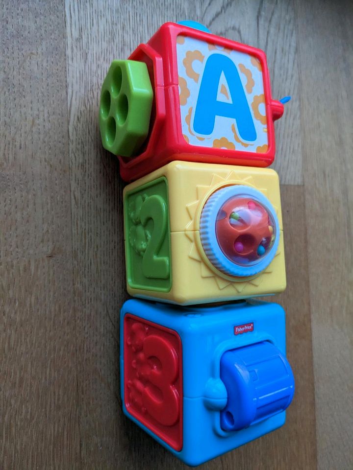 Fisher Price Baby Spielzeug ab 6 Mobaten, Stapelwürfel in Eimsbüttel -  Hamburg Rotherbaum | Baby Spielzeug gebraucht kaufen | eBay Kleinanzeigen  ist jetzt Kleinanzeigen