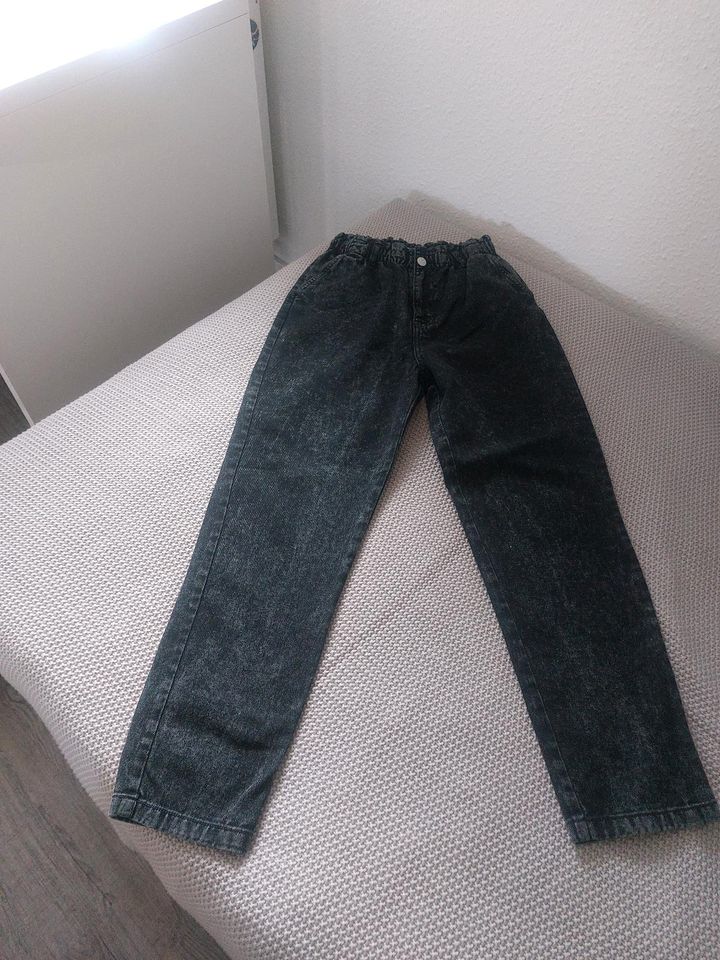 Jeans, schwarz, Gr. 158, H&M in Großenseebach